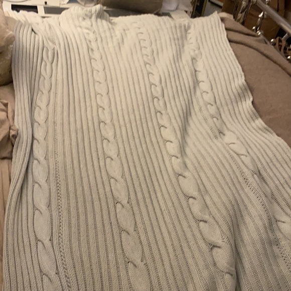 Rani Arabella Cashmere Throw Light Blue grey - Picture 3 of 7